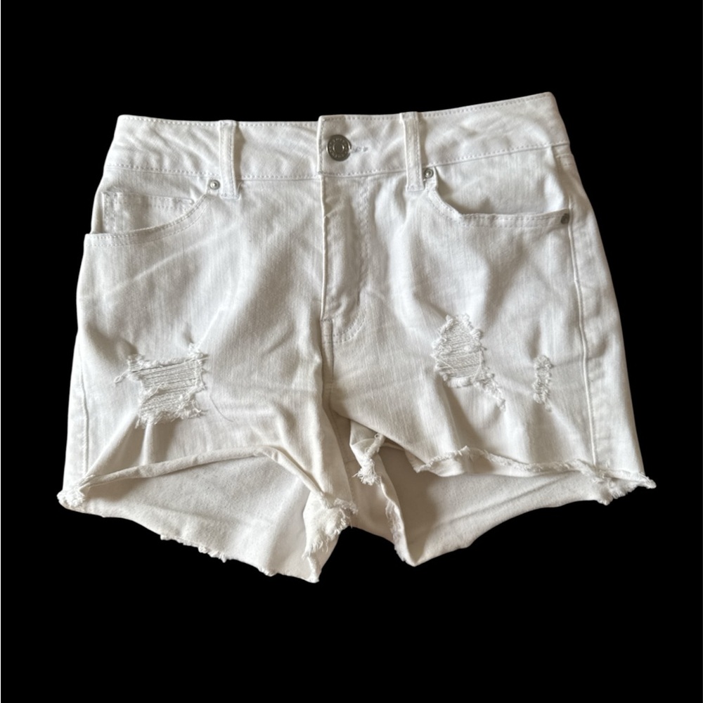 White Distressed Denim Shorts High waisted with pockets size 5 by Refuge women
